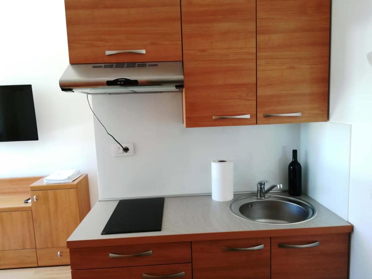 Apartamento Prenocisca Iris Sežana Exterior foto