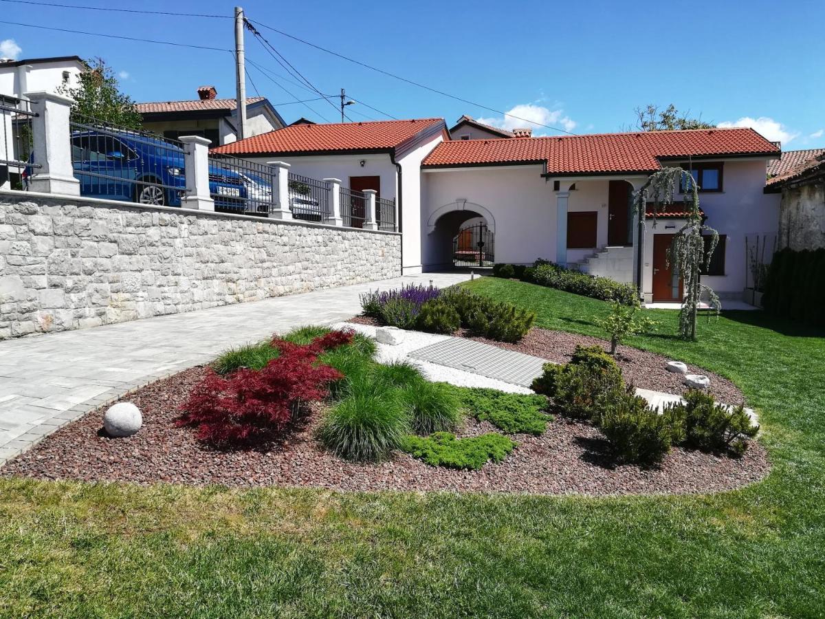 Apartamento Prenocisca Iris Sežana Exterior foto