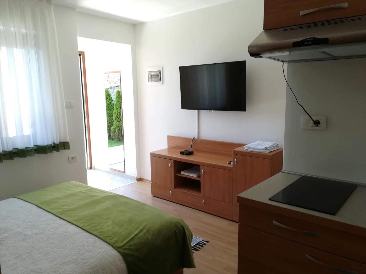 Apartamento Prenocisca Iris Sežana Exterior foto